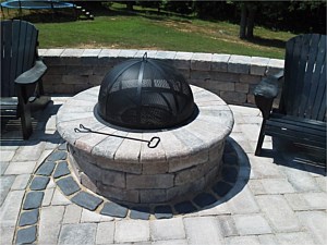 Fire Pits & Fireplaces