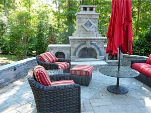 Fire Pits & Fireplaces