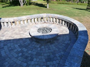 Fire Pits & Fireplaces