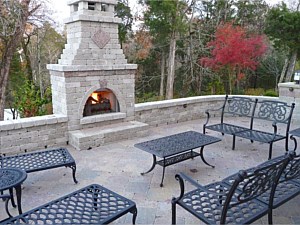 Fire Pits & Fireplaces