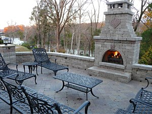 Fire Pits & Fireplaces