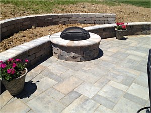 Fire Pits & Fireplaces