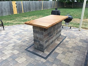 Outdoor Kitchens & Grills