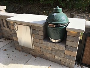 Outdoor Kitchens & Grills