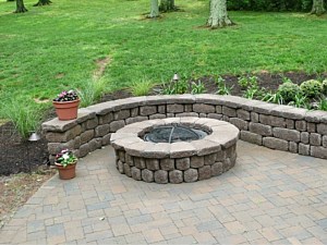 Fire Pits & Fireplaces