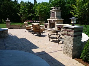 Fire Pits & Fireplaces