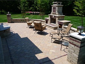 Fire Pits & Fireplaces