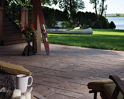 Lafitt™ Patio Slab Collection